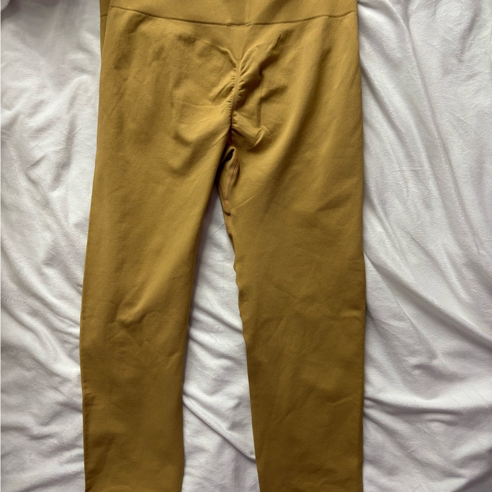 ILus Tan Leggings